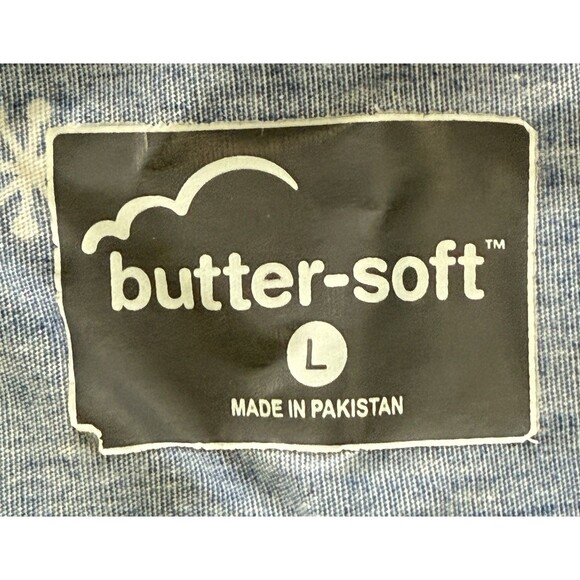 Butter Soft Stretch Christmas Scrub Top Santa Red Truck Snowman Penguin Size Lg - Picture 6 of 9